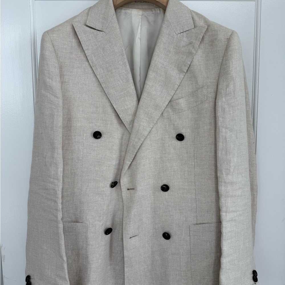 Elegant Cream Double-Breasted Blazer